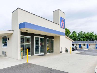 Motel 6 Troutville, VA