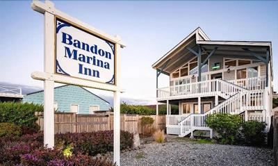 Bandon Marina Inn