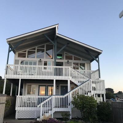 Bandon Marina Inn