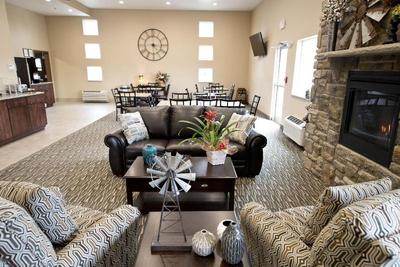 Cobblestone Inn & Suites – Manchester