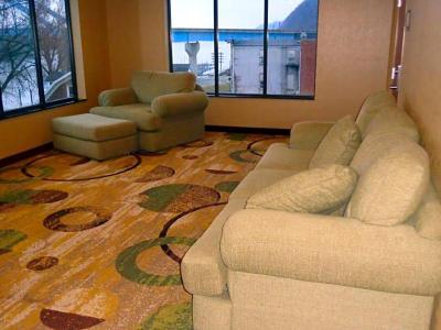 Cobblestone Inn & Suites - Marquette/Prairie du Ch