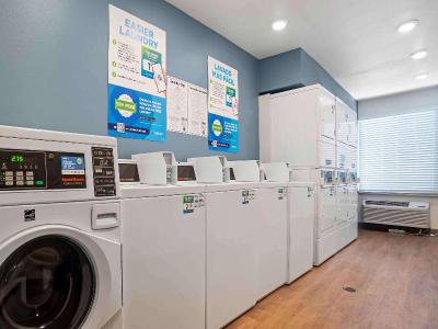 Woodspring Suites Nashua Merrimack