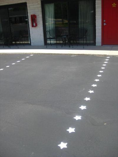 All Star Inn & Suites