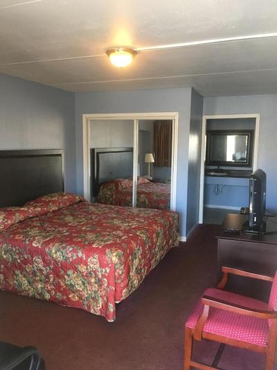Cumberland Inn - Near Downtown