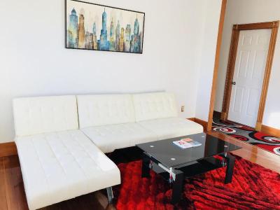 Boston Lodge And Suites