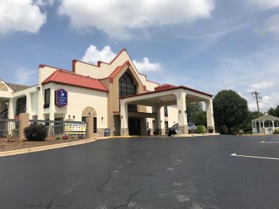 Carolina Inn & Suites of Lake Norman