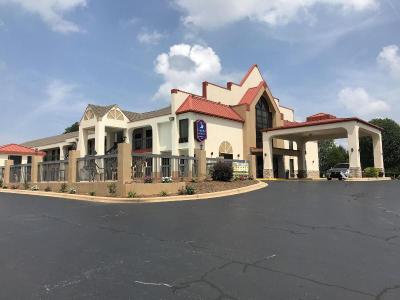 Carolina Inn & Suites of Lake Norman