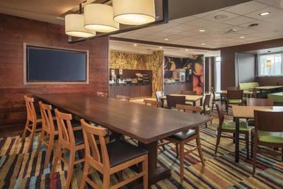 Fairfield Inn & Suites by Marriott Harrisburg Inte
