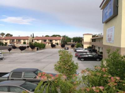 America Inn & Suites