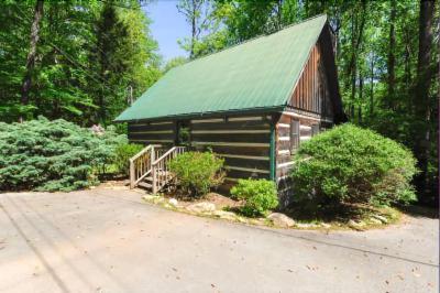 Dancing Bear Lodge