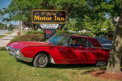 T- Bird Motor Inn