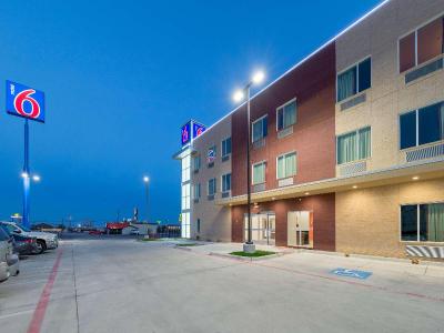 Motel 6 Fort Worth, TX - Fort Worth Saginaw