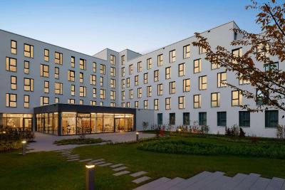Super 8 By Wyndham Augsburg