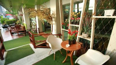 Lucky Green View