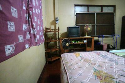 Anurak Guesthouse