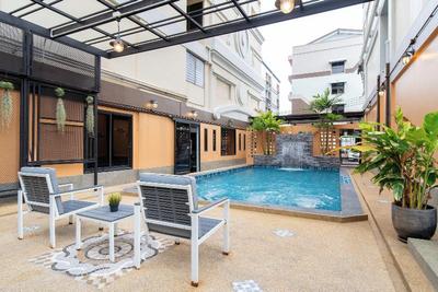 P-Park Hotel near Yanhee Hospital