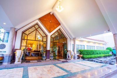 Elegant Hotel