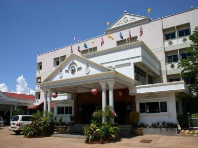 Sakol Grand Palace Hotel