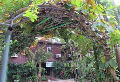Huay Nam Rin Resort