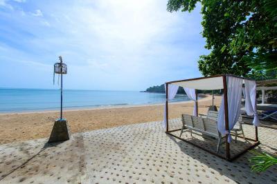 Issara Beach Resort
