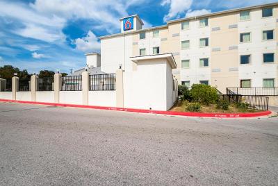 Motel 6 Marble Falls, TX