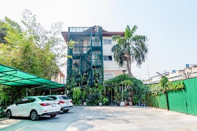 The Palm Hotel by ZUZU