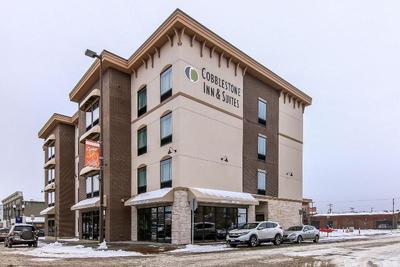 Cobblestone Inn & Suites at UW Stout Downtown Meno