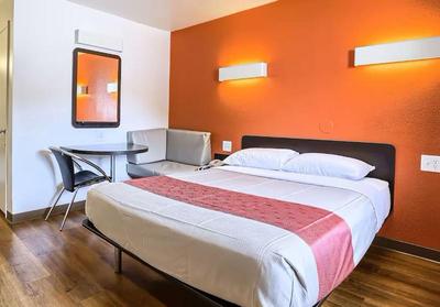 Super 8 by Wyndham Walnut Creek