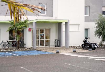 B&B HOTEL Mont De Marsan