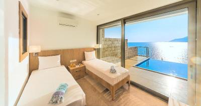 Deniz Feneri Lighthouse +12 ADULT ONLY