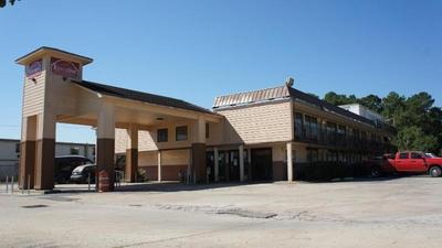 Executive Inn & Suites