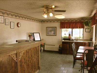 Executive Inn & Suites