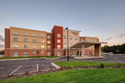 Fairfield Inn & Suites by Marriott Charlotte Belmo