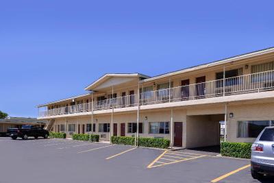 Scottish Inns & Suites