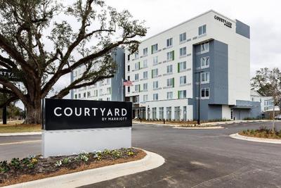 Courtyard By Marriott Pensacola West