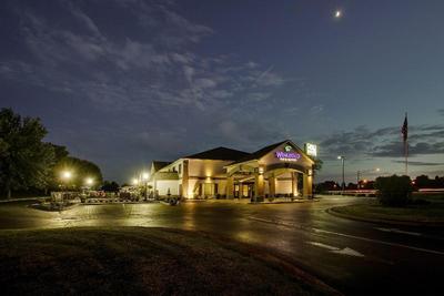 Wingfield Inn & Suites