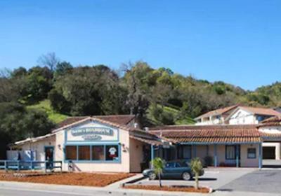 Marinwood Inn & Suites