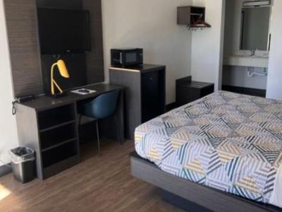 Dublin Inn and Suites