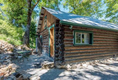 The Davies Family Inn