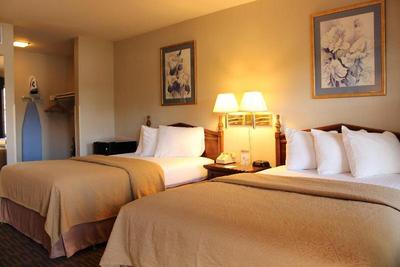 Governor House Inn Arlington/Falls Church Area