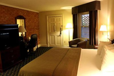 Governor House Inn Arlington/Falls Church Area