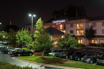 Courtyard By Marriott Charlotte Lake Norman