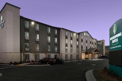 WoodSpring Suites Tampa - USF - Near Busch Gardens