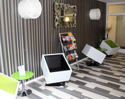 Check Inn Hotel