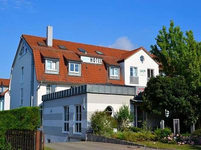 Check Inn Hotel