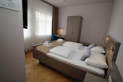 Hotel Zur Treene