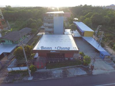 Baan Chang Hotel & Coffee House by ZUZU