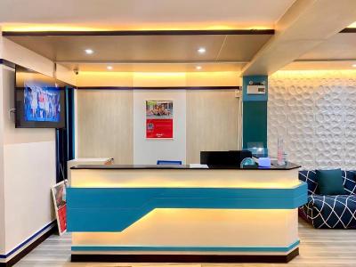 Chill Patong Hotel