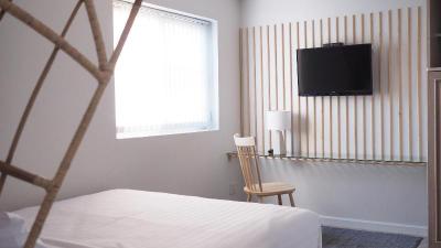 Shanti-Retreat Hotel