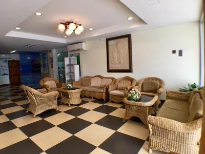 Trat Center Hotel